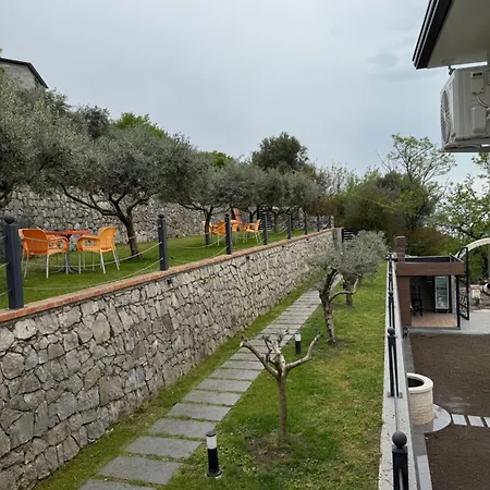 Nature Treasure Villa Zogaj (Shkoder)